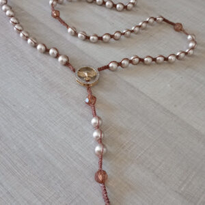 Terço de Pérolas com Crucifixo